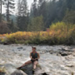 Meet your Posher, Andrea